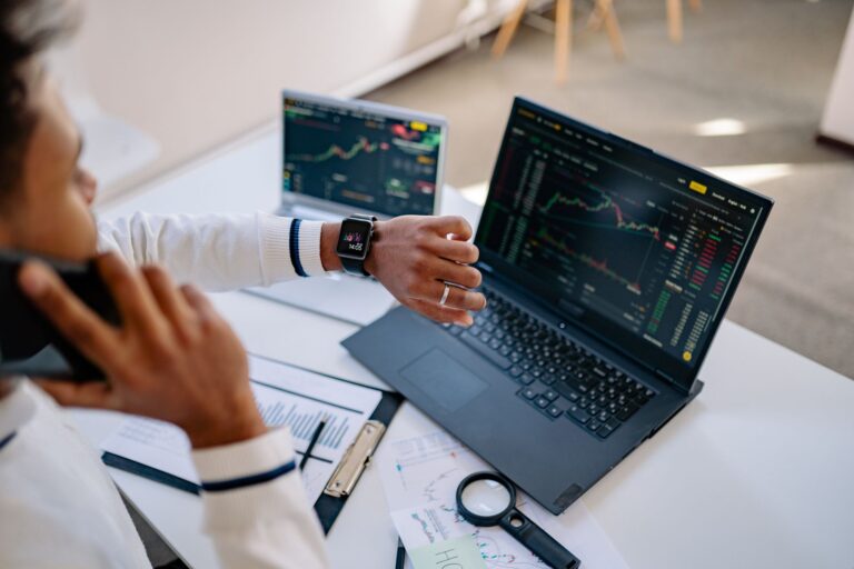 Comment l&rsquo;évolution des stratégies a-t-elle impacté la bourse et le trading algorithmique ?