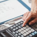 Comment investir dans un contexte économique complexe ?