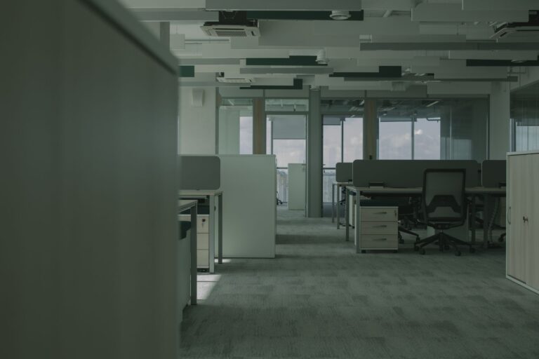 Moral des dirigeants français au plus bas depuis avril 2020, selon le PMI Flash