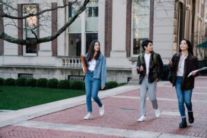 Un euro versé aux universités crée 2,7 € d’activité locale dans les territoires